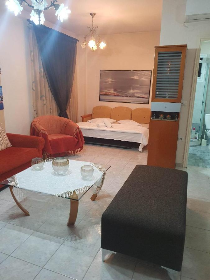 Elle Apartment By Alp Hospitality Services Nea Kallikrateia Buitenkant foto