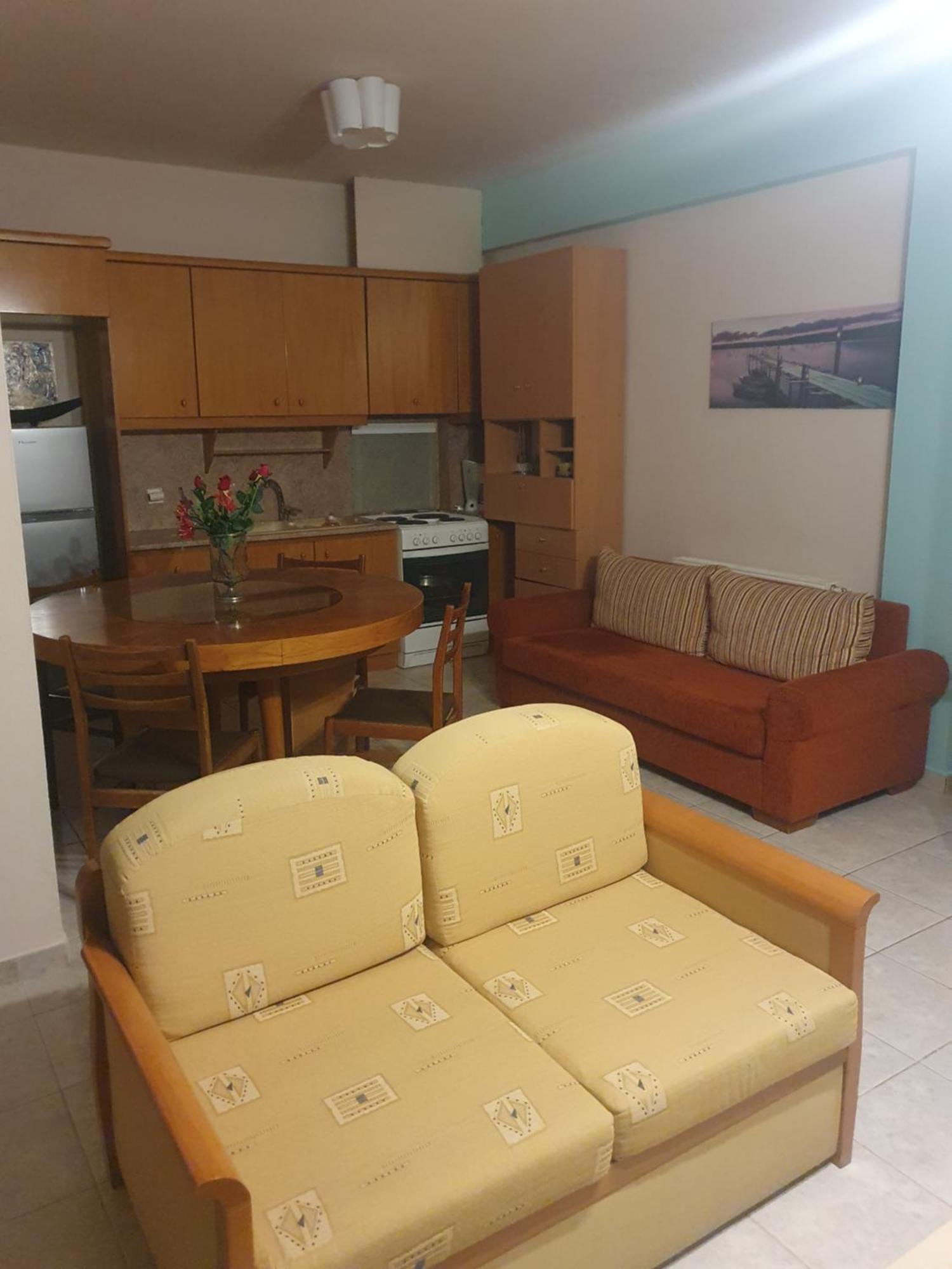 Elle Apartment By Alp Hospitality Services Nea Kallikrateia Buitenkant foto